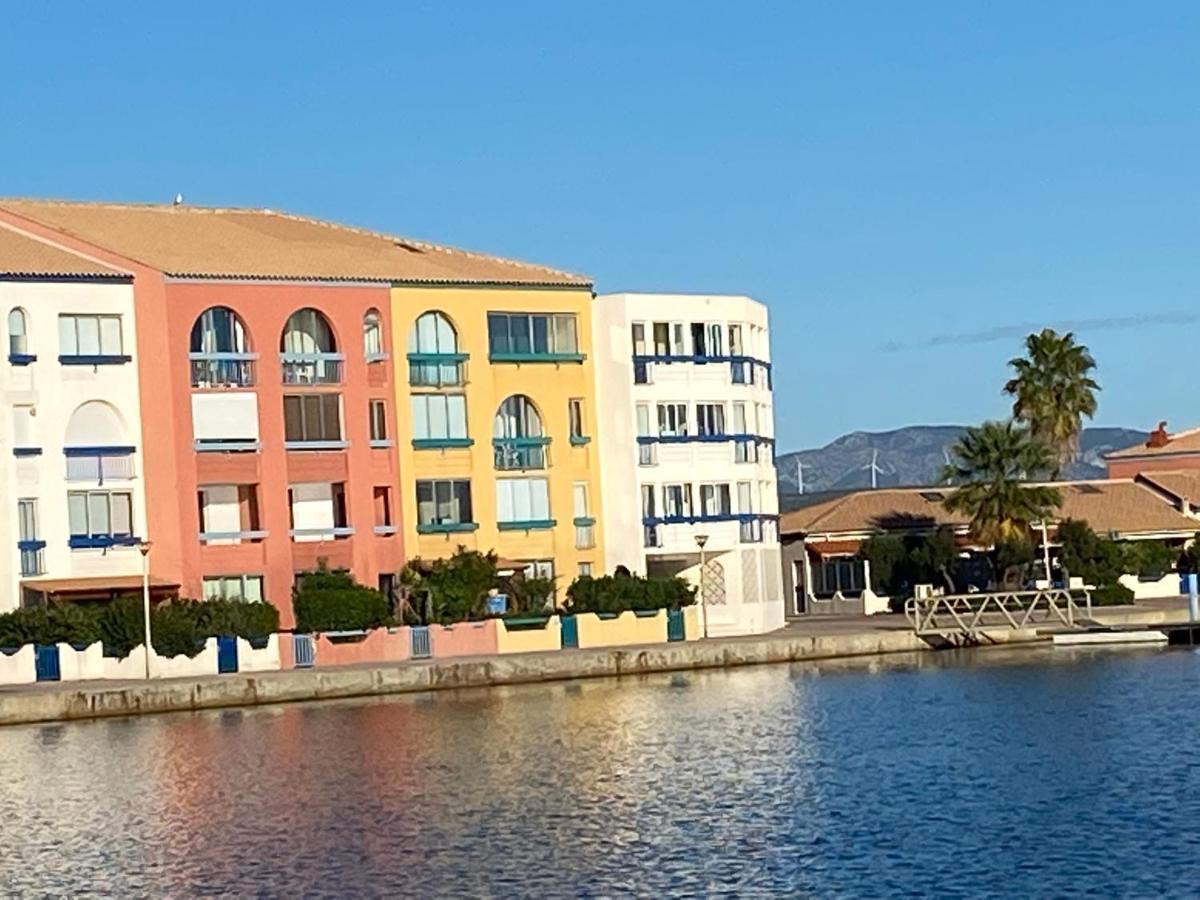 Appartement En Bord D'Etang Le Barcares Exterior photo